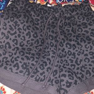 Abercrombie high waisted cloud paperbag shorts